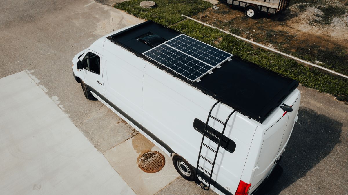 Roof Deck & Solar
