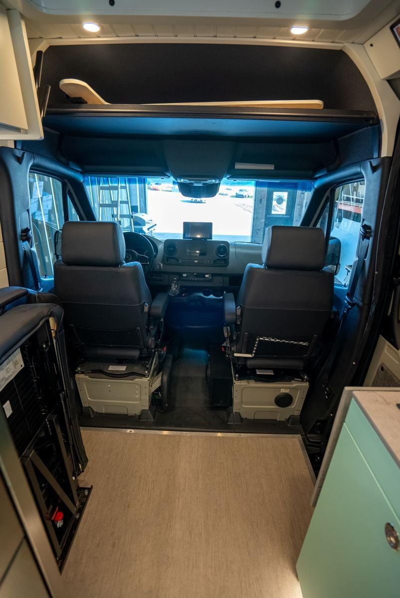 ACE03403-HDR